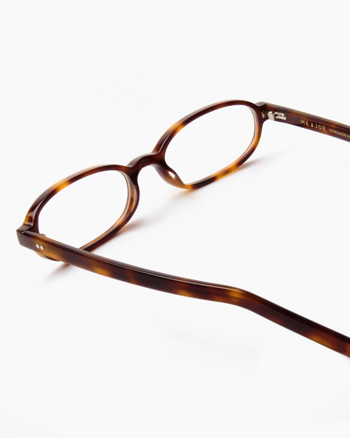 ME & JOE Iris tortoise optical glasses – detail view