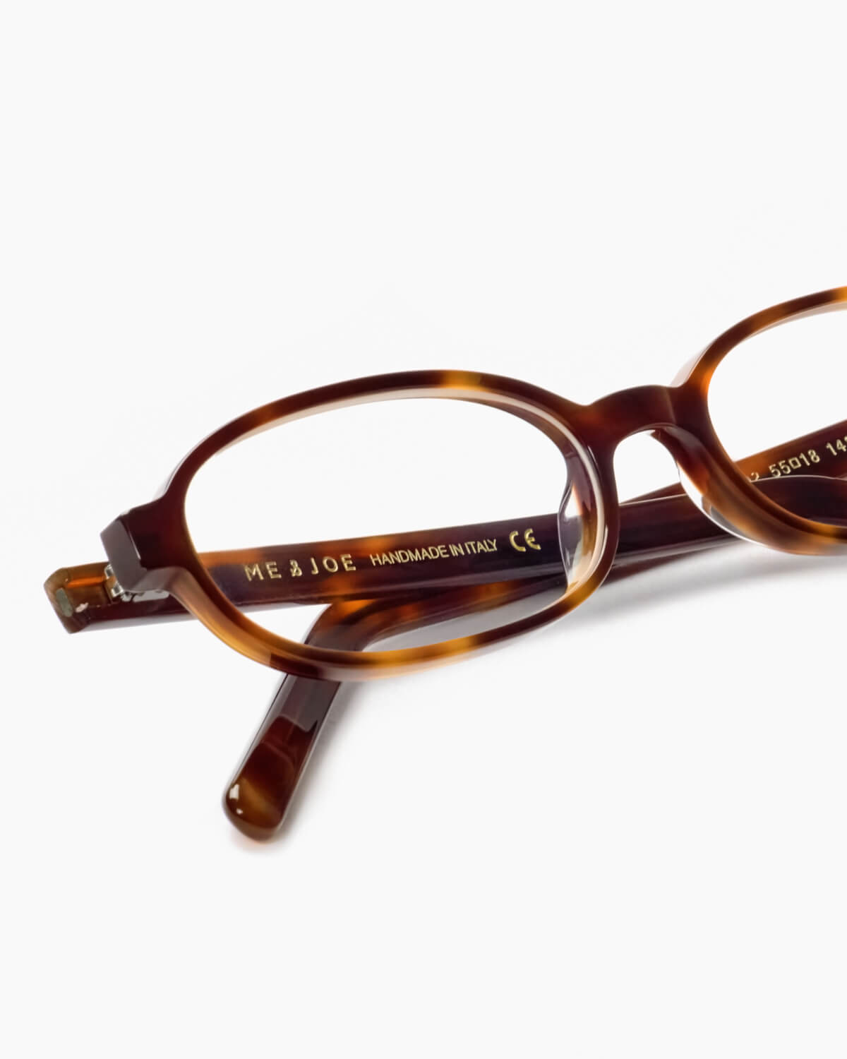 ME & JOE Iris tortoise optical glasses – folded view