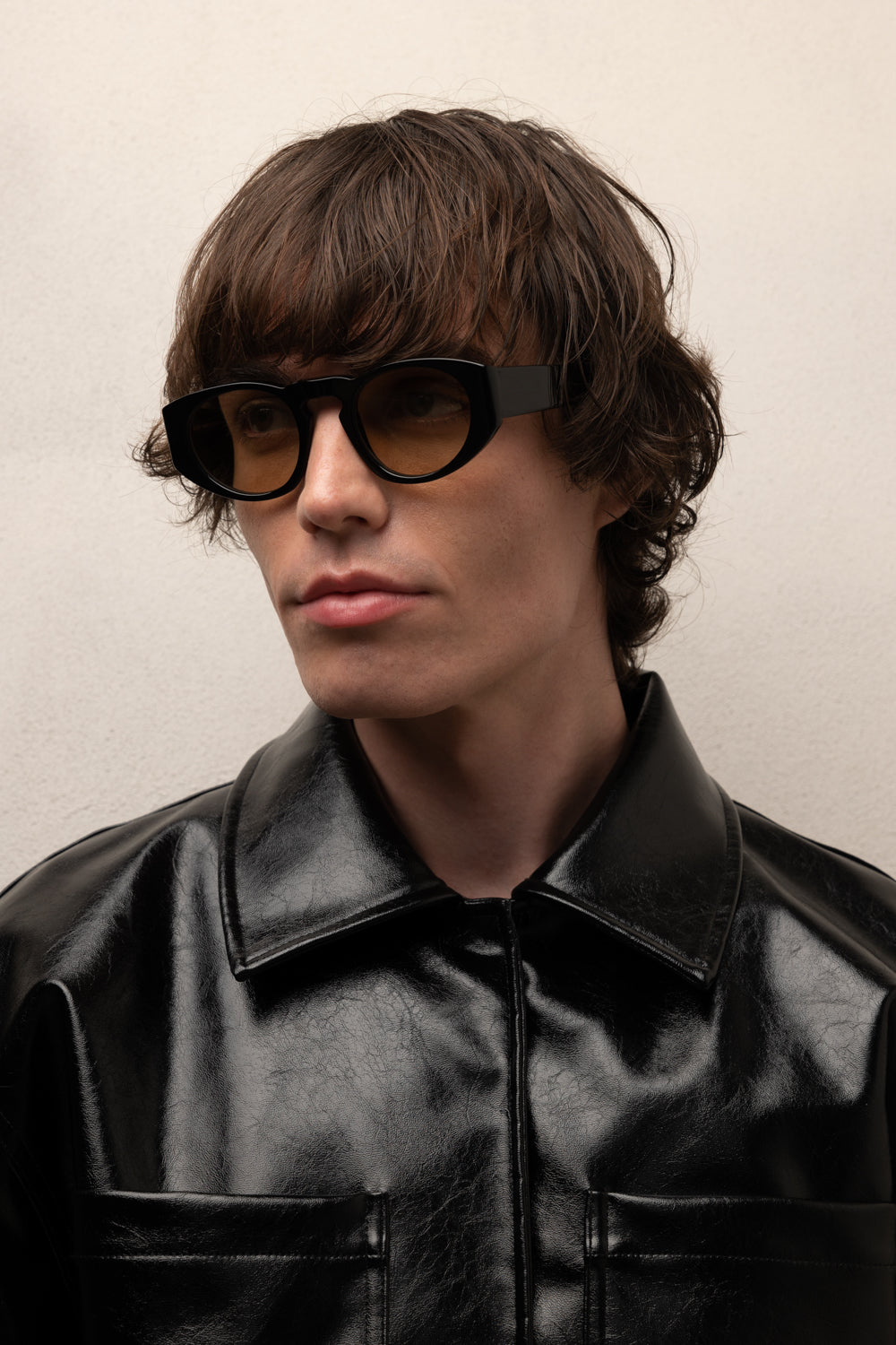 SUNGLASSES-MEN-UNISEX-CUSTOMLENSES-SAND-ONASSIS-BLACK-SIDE | men_photo |BLACK CUSTOM LENSES-SAND