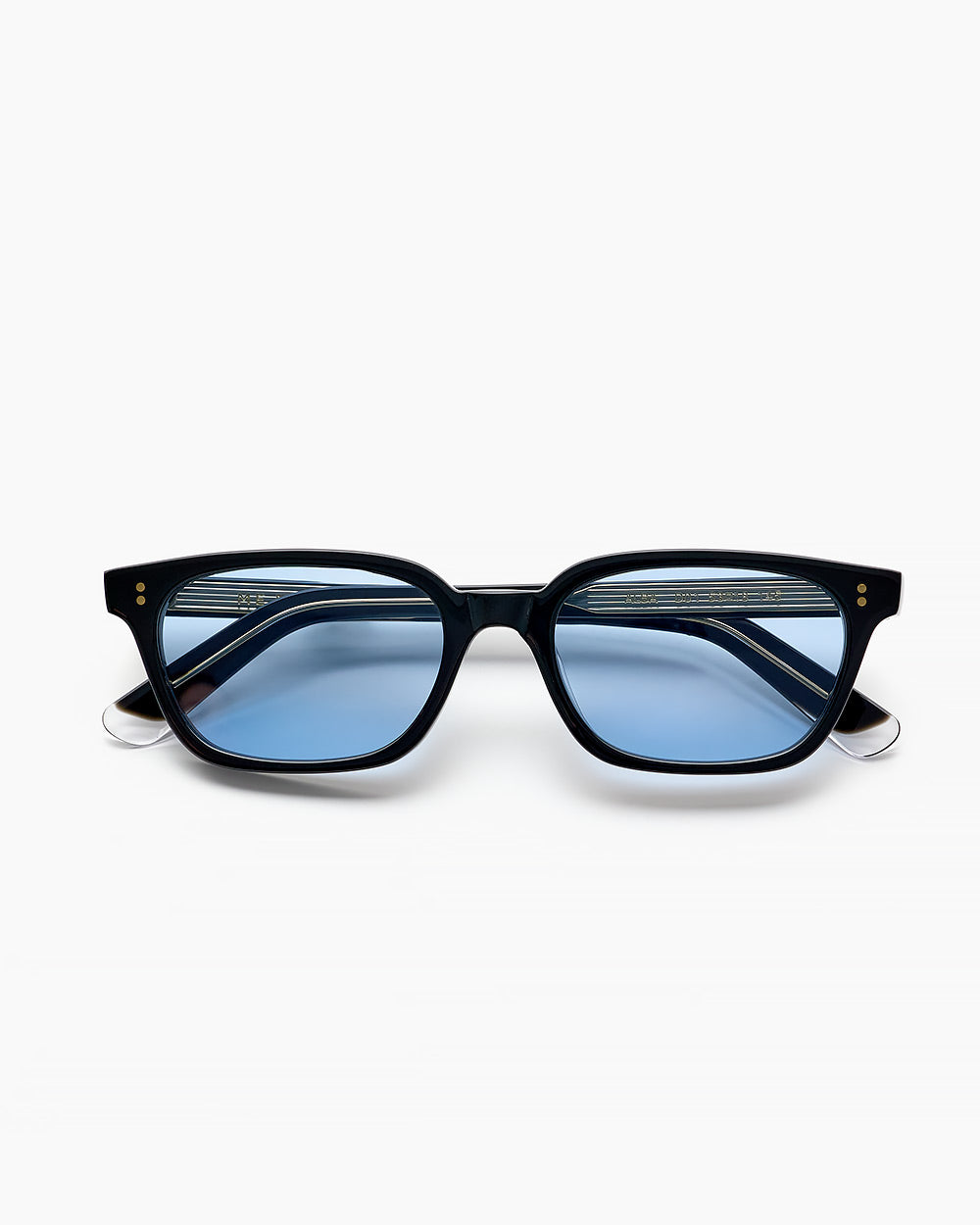 ME & JOE Alba black sunglasses with blue lenses – front view