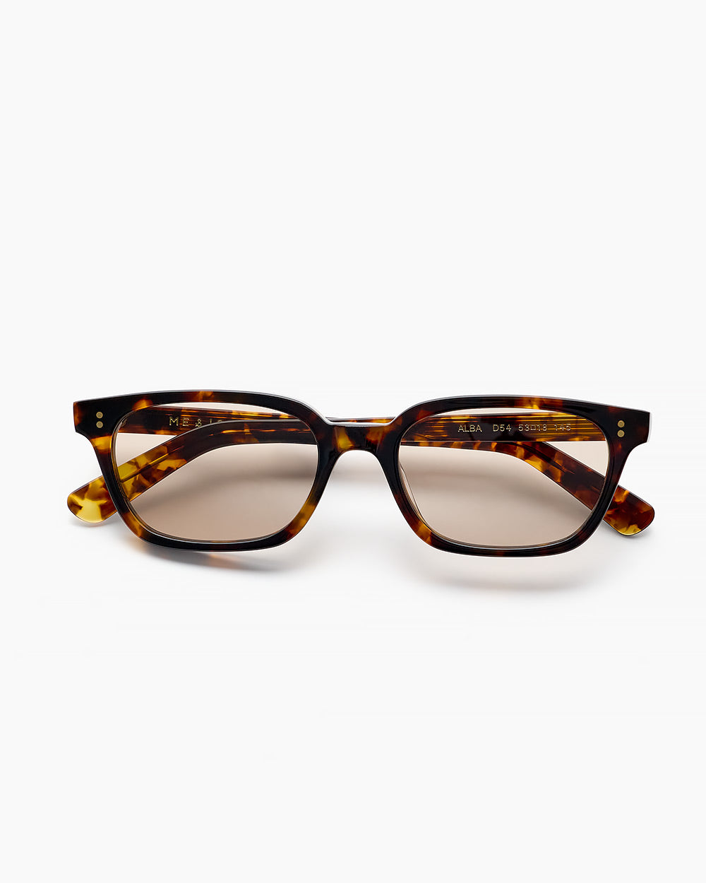 ME & JOE Alba spiced tortoise sunglasses with light brown lenses – front view