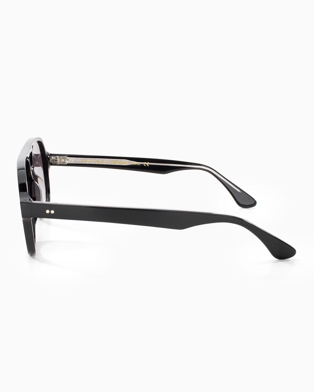 ME & JOE Atlas Black sunglasses with grey gradient lenses – side view