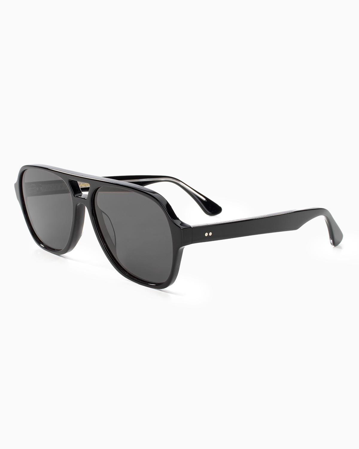 ME & JOE Atlas Black sunglasses – front three-quarter view