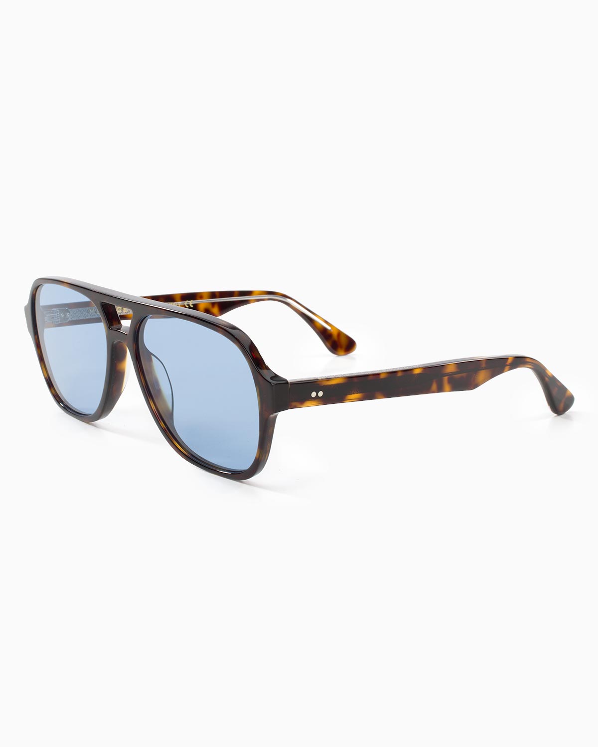 ME & JOE Atlas Tortoise sunglasses with blue lenses – front three-quarter view
