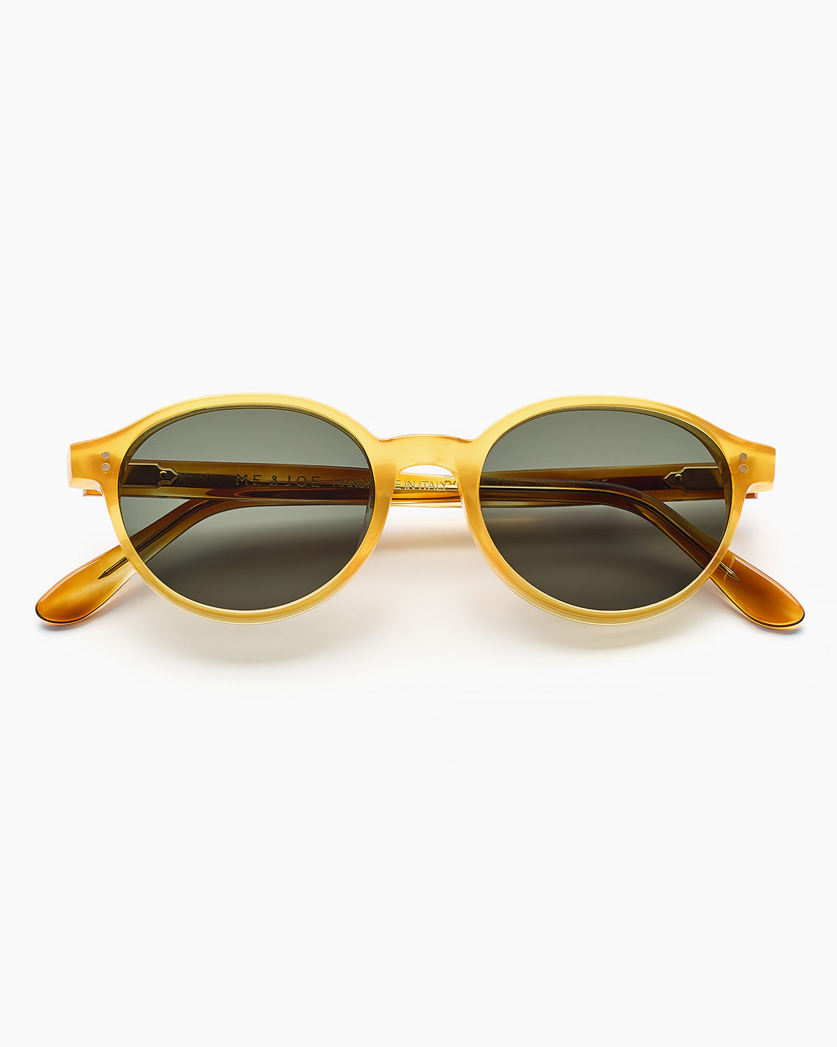 ME & JOE Bowie honey sunglasses – front view