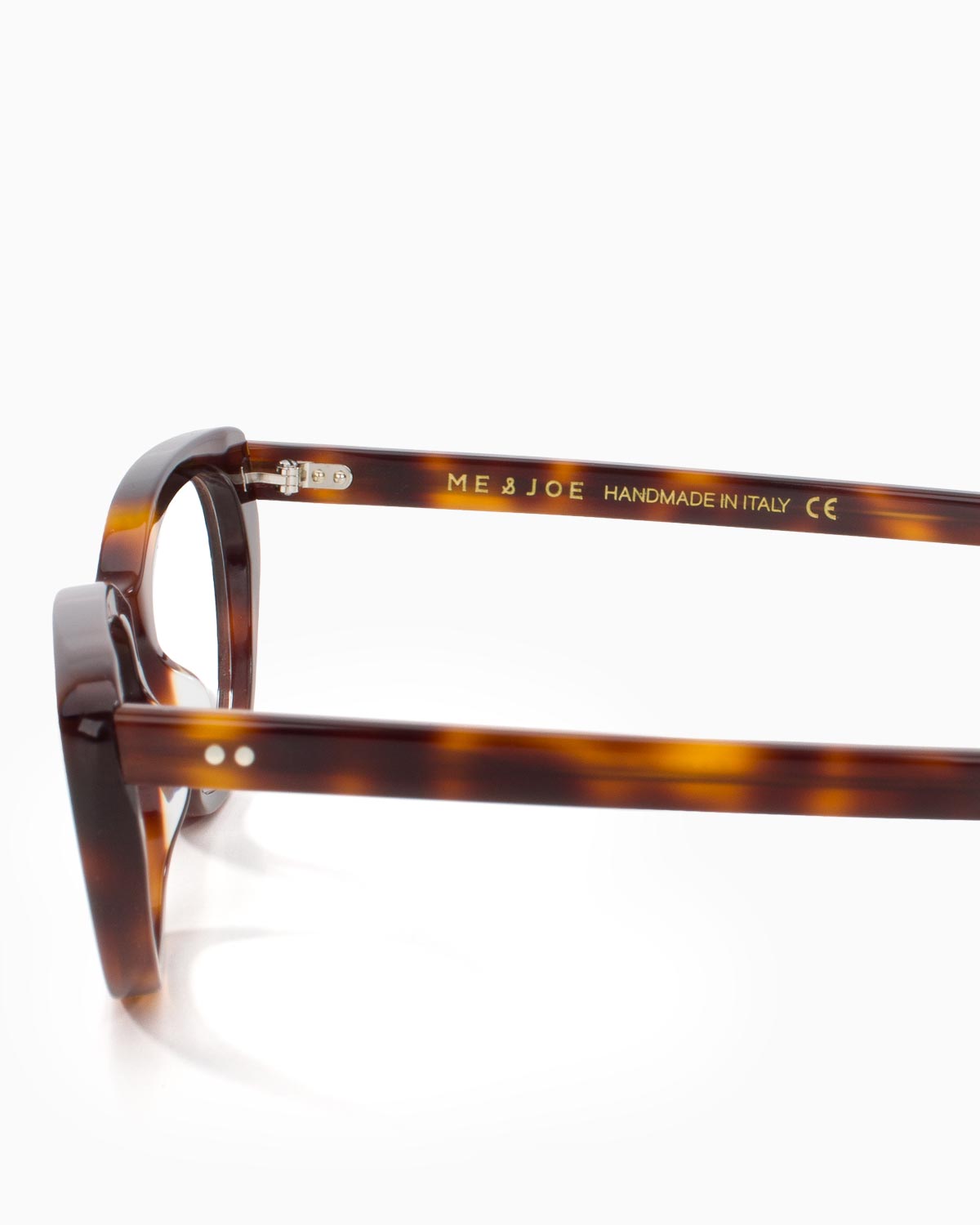 ME & JOE Emily tortoise optical glasses – detail view
