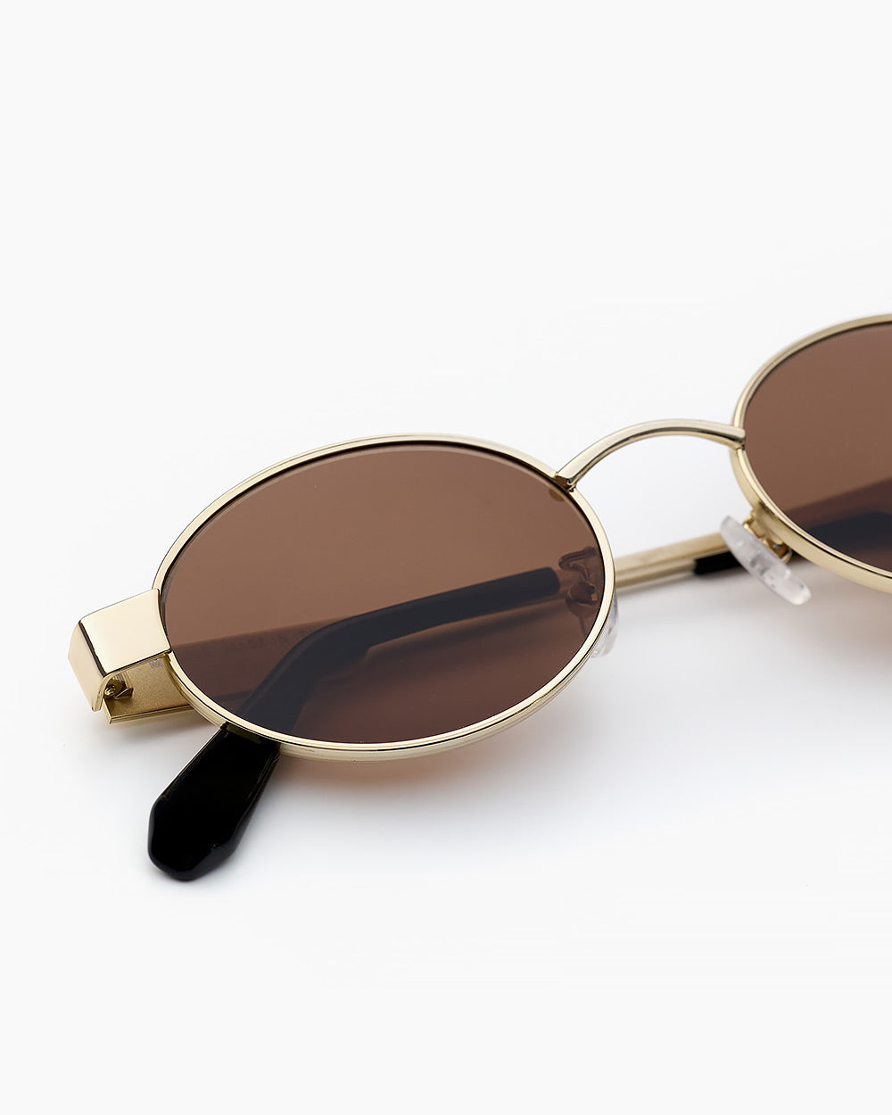 ME & JOE Gala gold sunglasses – detail view