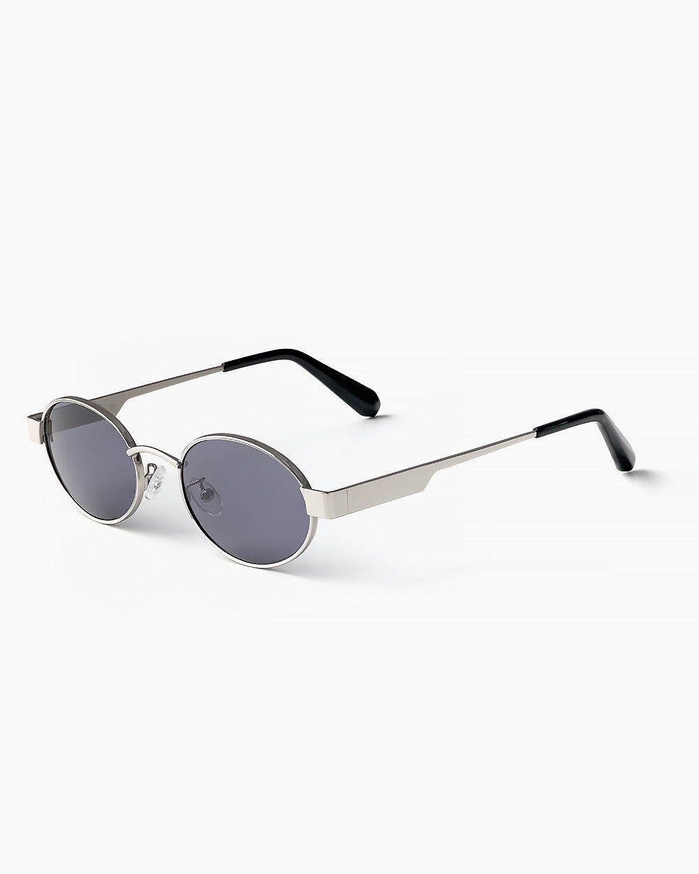 ME & JOE Gala silver sunglasses – three-quarter view