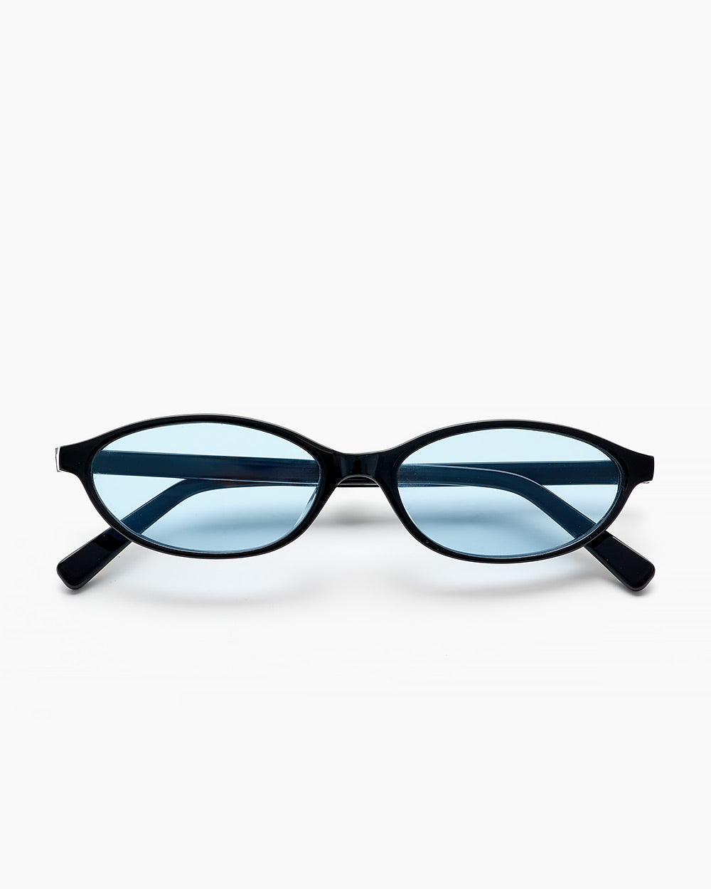 ME & JOE Ines black sunglasses with light blue lenses – front view