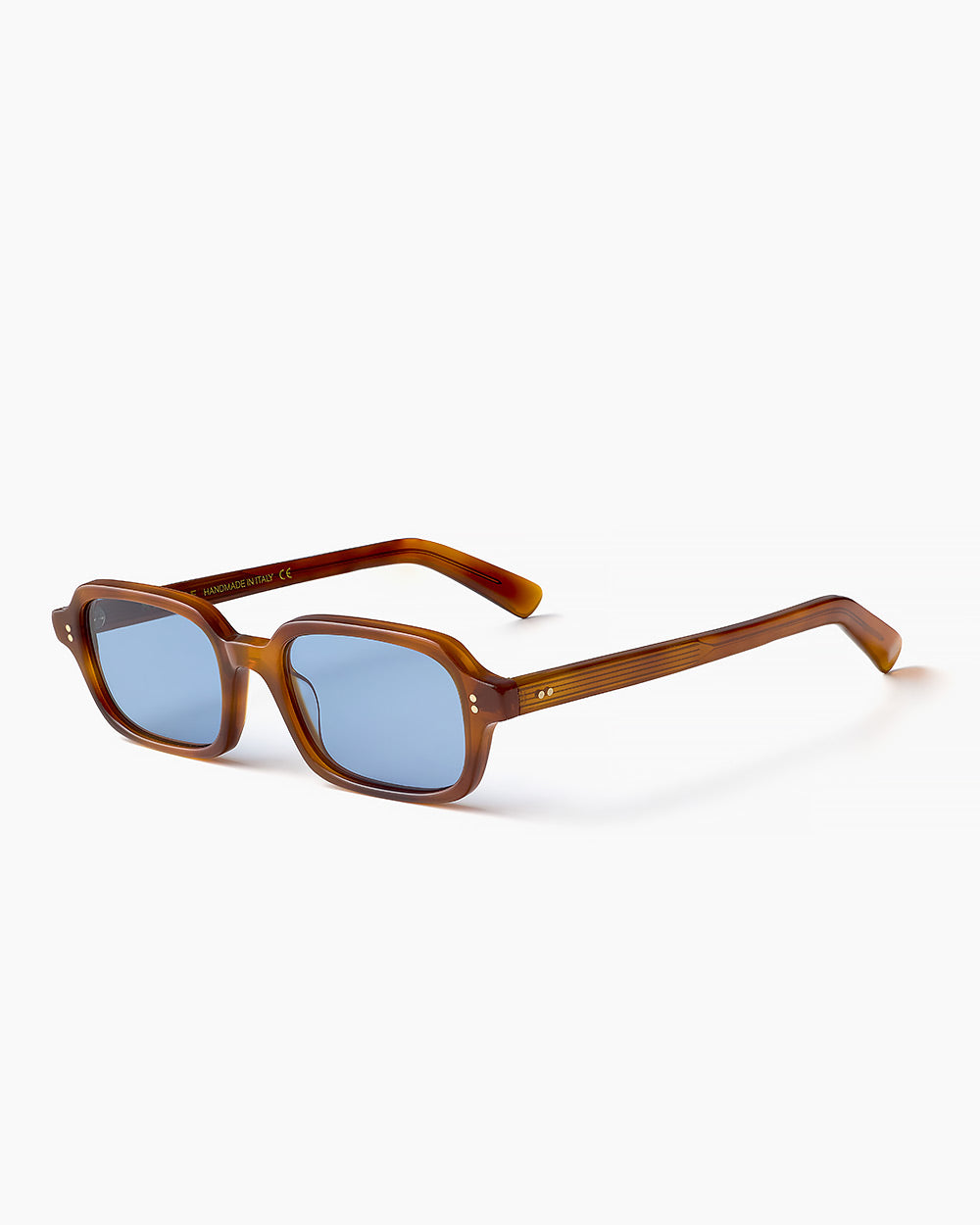 ME & JOE Jules Havana sunglasses with blue lenses – three-quarter view