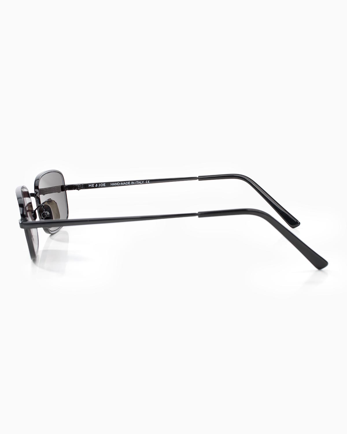 ME & JOE Luca Black sunglasses – side view