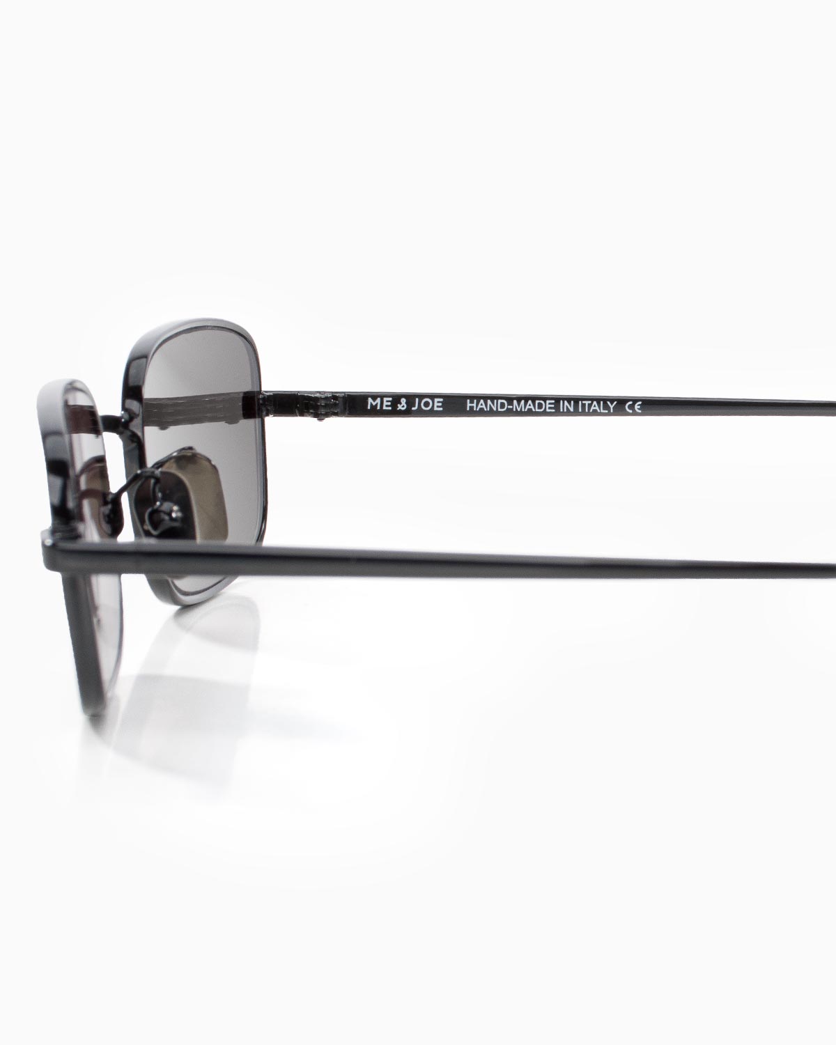 ME & JOE Luca Black sunglasses – side view