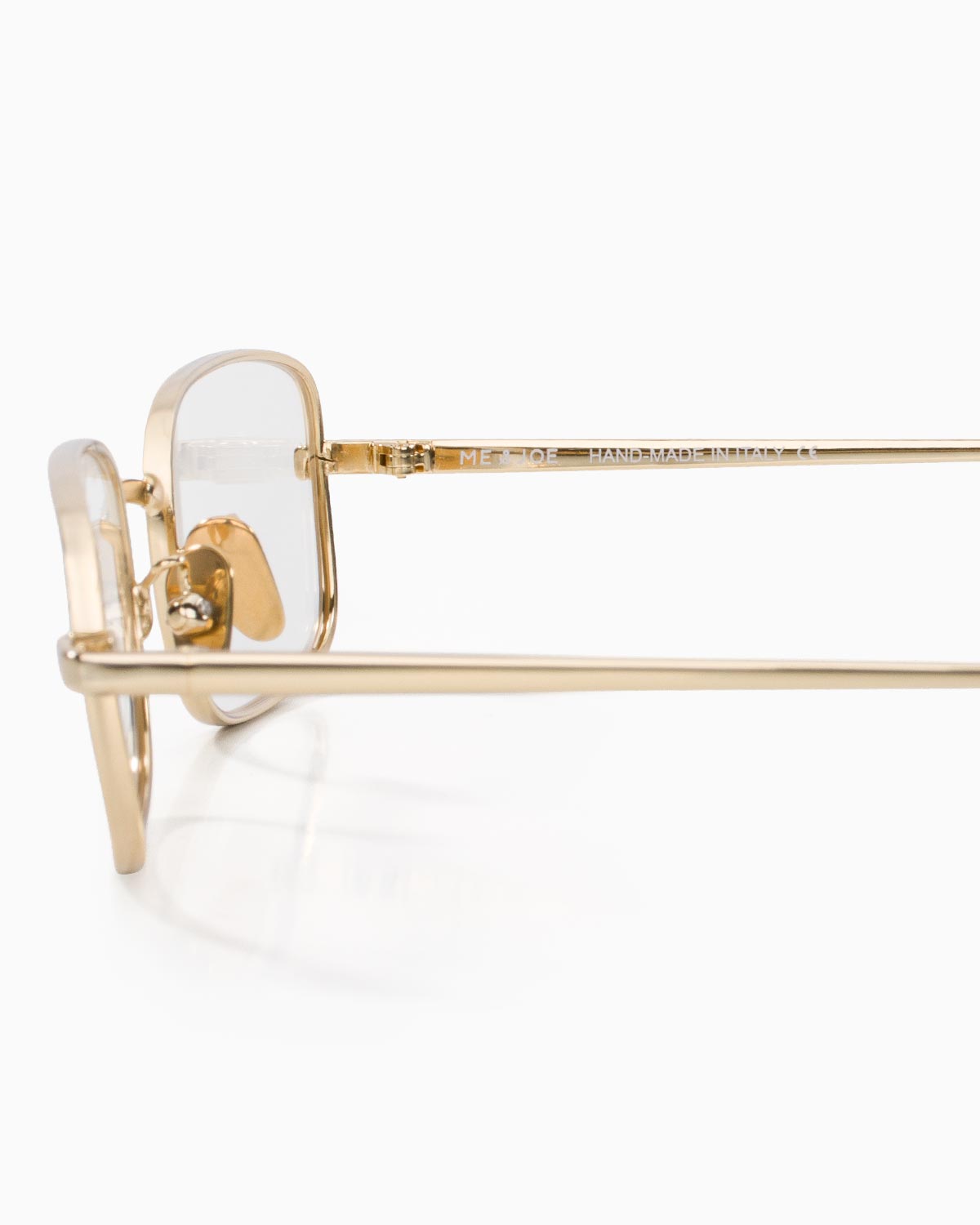 ME & JOE Luca gold optical glasses – temple and logo detail