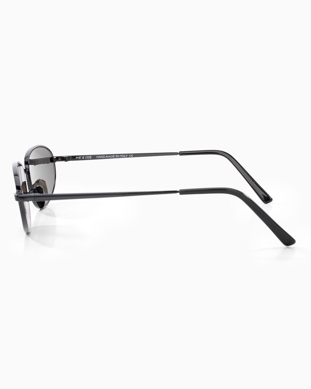 ME & JOE Noma Black sunglasses – side view