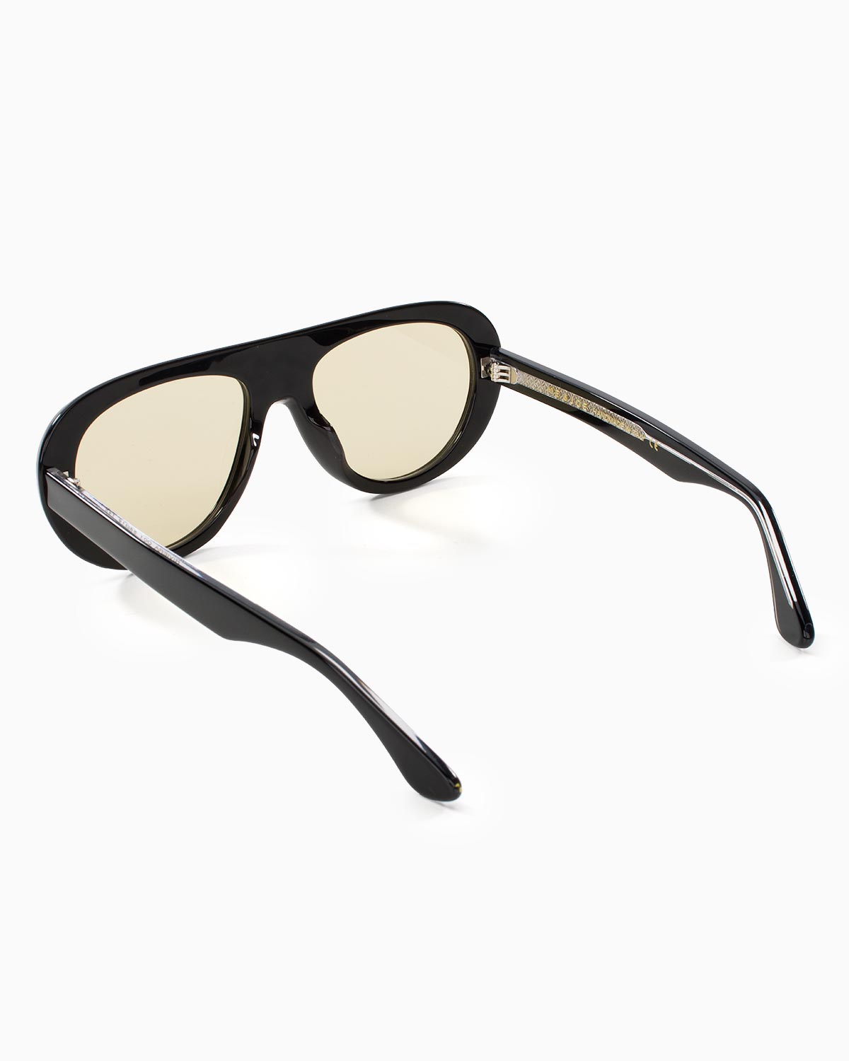 ME & JOE Riviera black sunglasses with amber lenses – three-quarter view