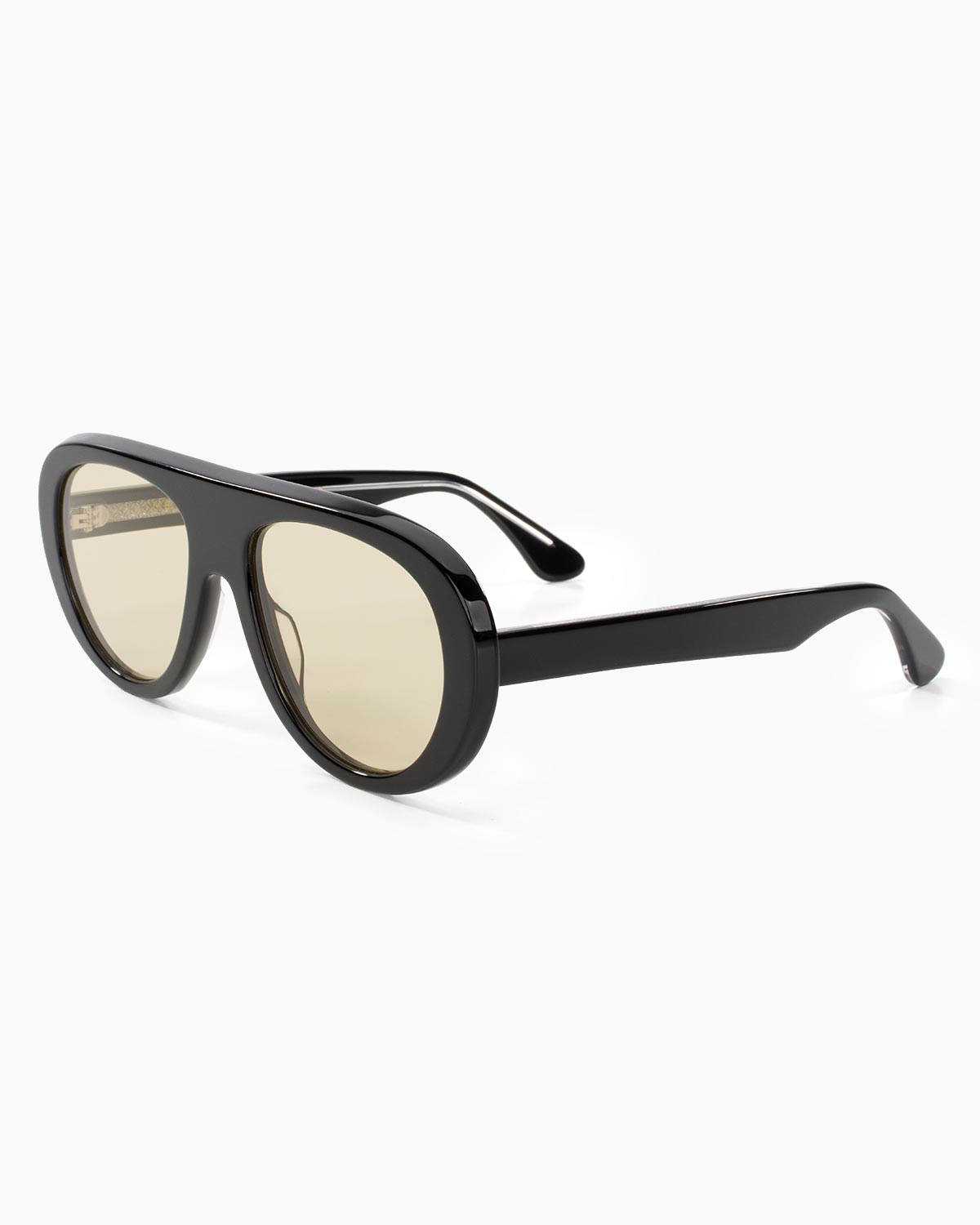 ME & JOE Riviera black sunglasses with amber lenses – three-quarter view