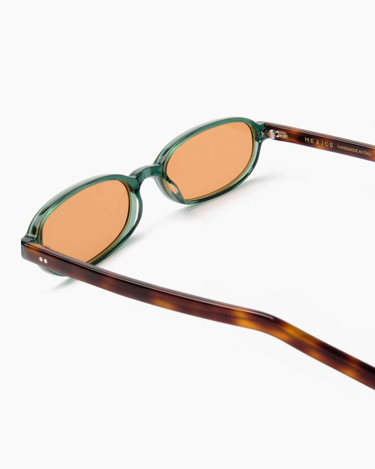 SUNGLASSES-WOMEN-MEN-UNISEX-IRIS-GREEN-TEMPLE |SUNSET