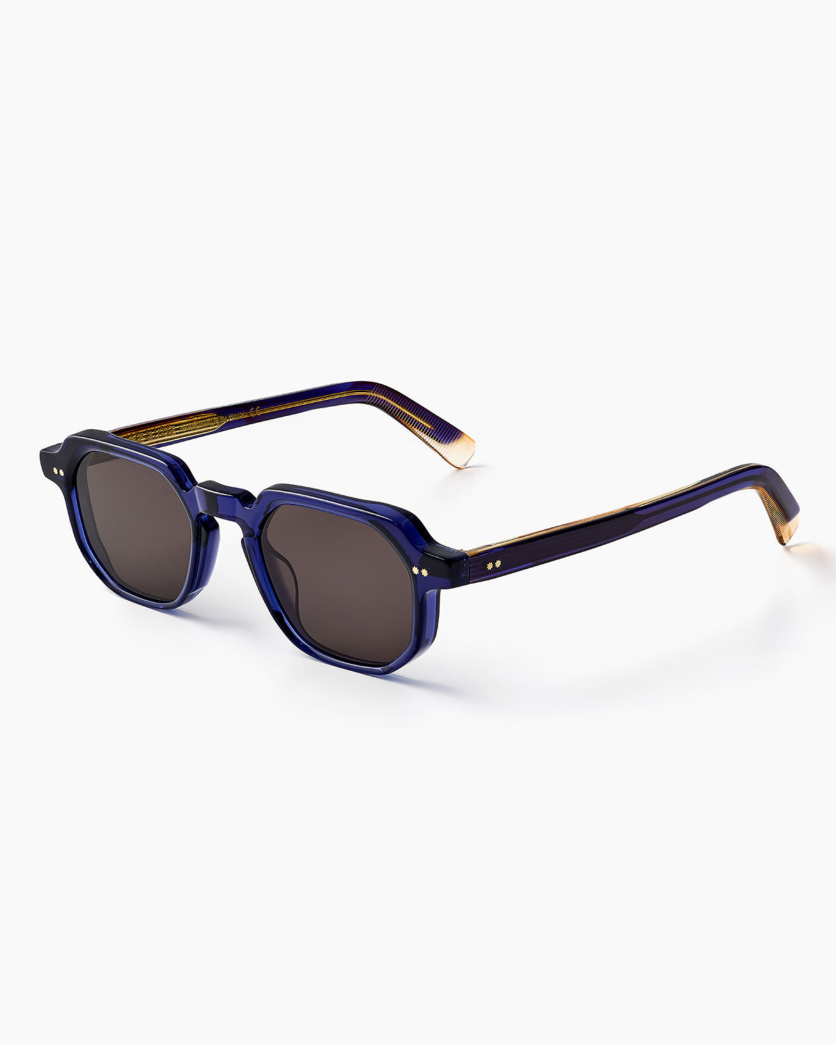 ME & JOE Kubik blue sunglasses – three quarter view