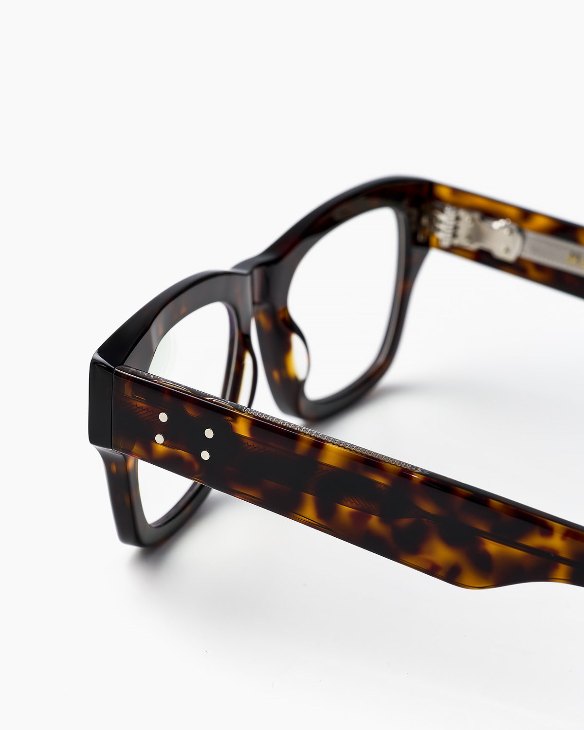 ME & JOE Nolan tortoise optical glasses – detailed view