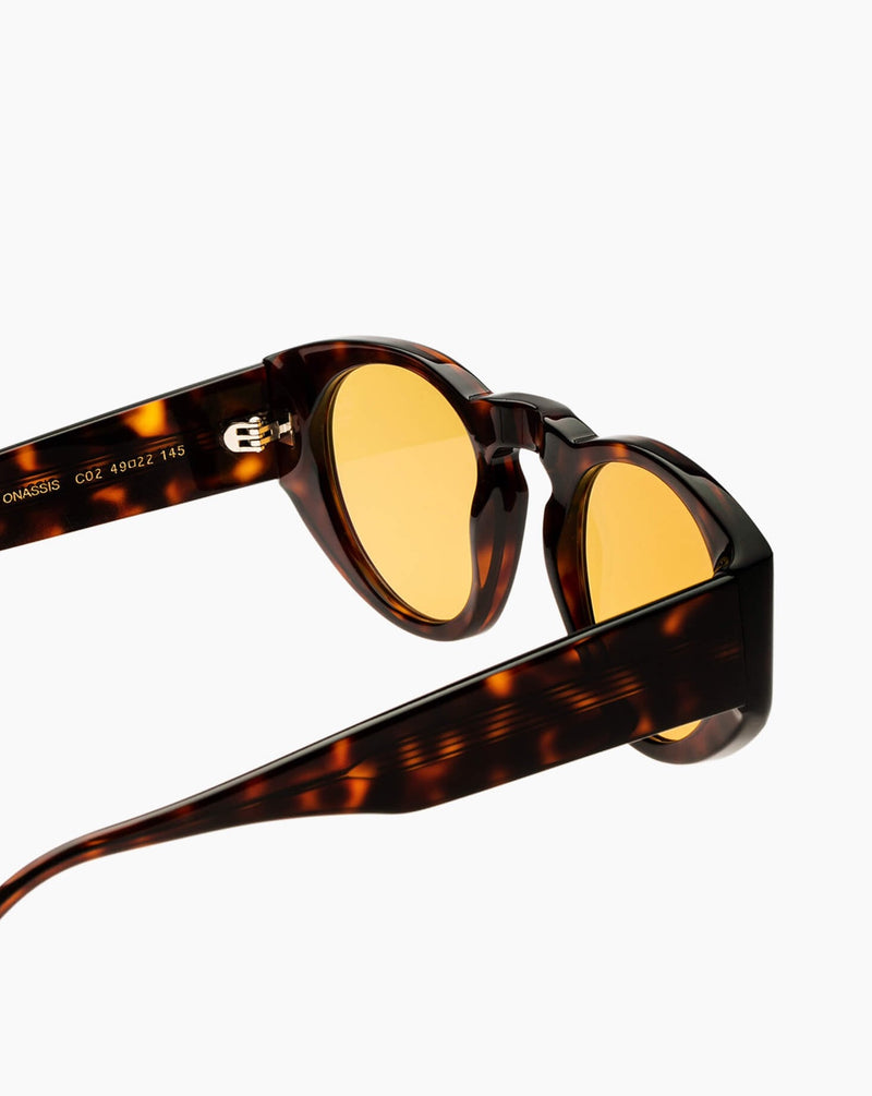 SUNGLASSES-UNISEX-ONASSIS-TORTOISE-CUSTOM-COLOR-YELLOW-DETAIL