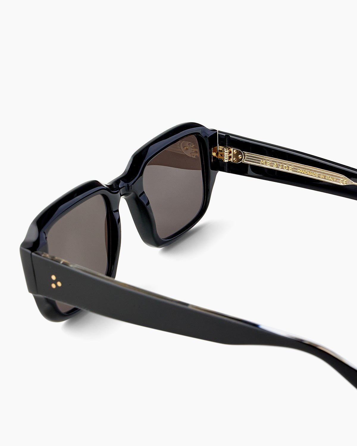 SUNGLASSES-WOMEN-MEN-UNISEX-BROOKLYN-BLACK-DETAIL |BLACK