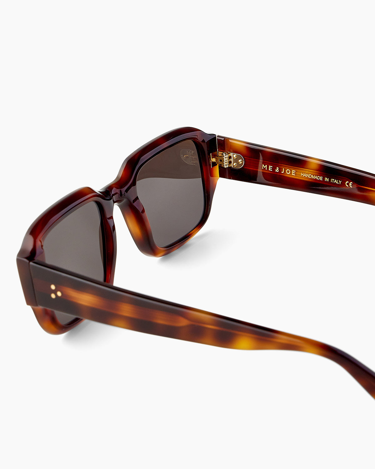 SUNGLASSES-WOMEN-MEN-UNISEX-BROOKLYN-TORTOISE-DETAIL |TORTOISE