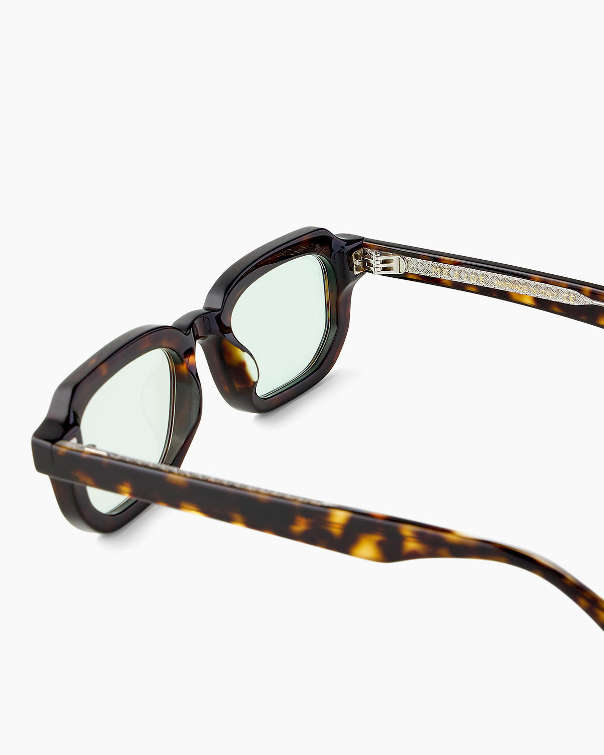 SUNGLASSES-WOMEN-MEN-UNISEX-DRAKE-TORTOISE-CUSTOMLENSES-AVOCADO-DETAIL |TORTOISE CUSTOM LENSES-AVOCADO