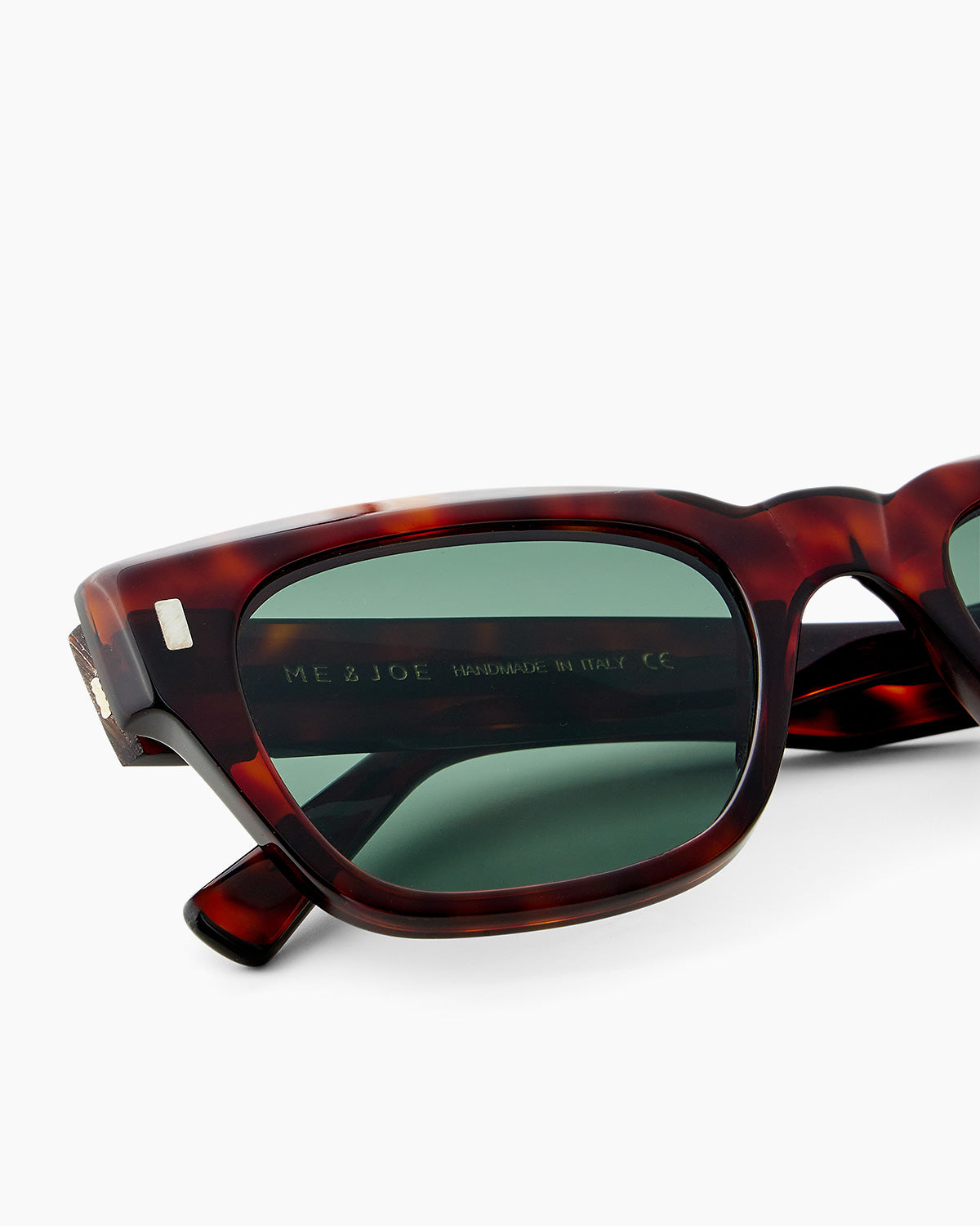 SUNGLASSES-WOMEN-MEN-UNISEX-DYLAN-TORTOISE-DETAIL |TORTOISE