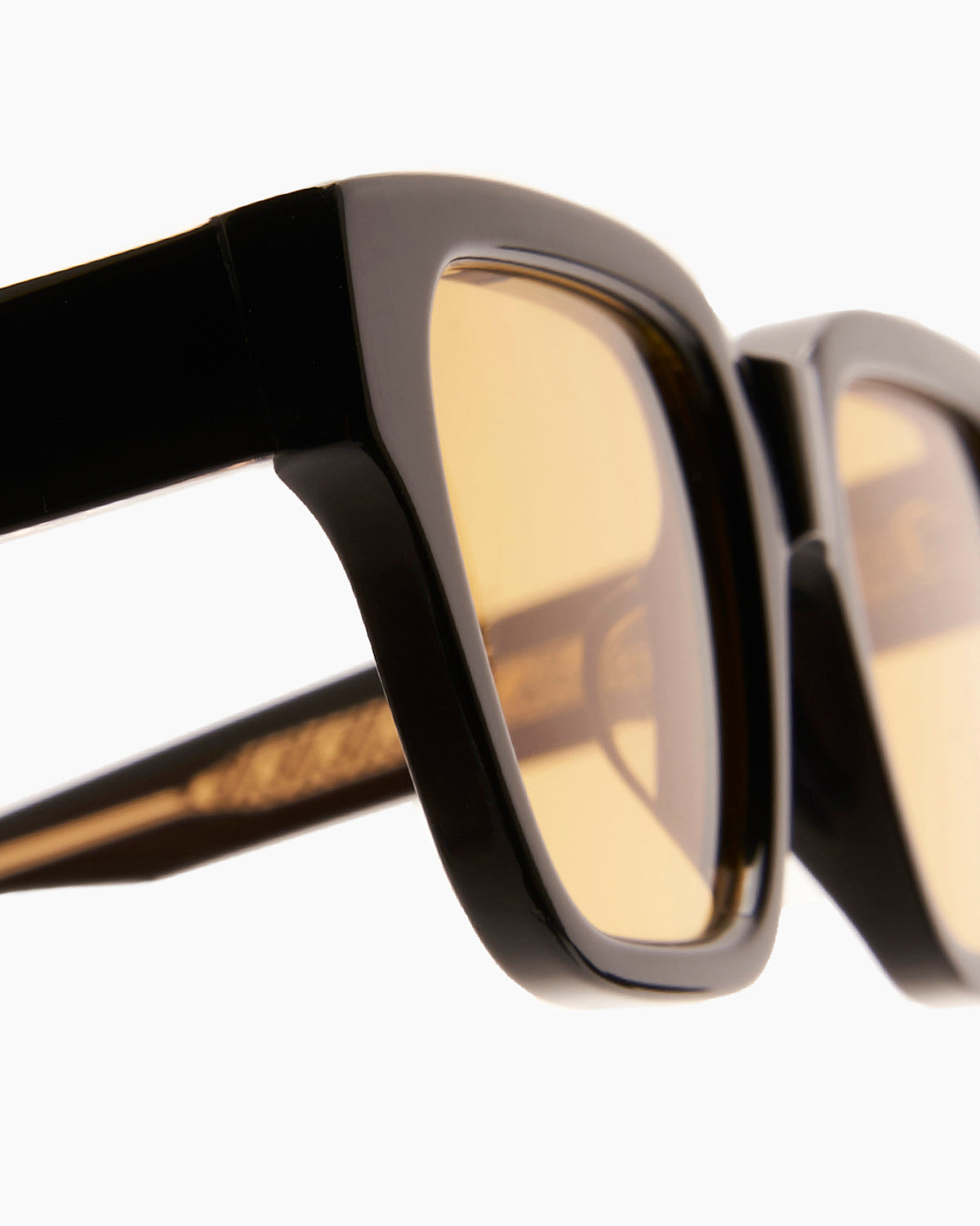 SUNGLASSES-WOMEN-MEN-UNISEX-LEONE-BLACK-CUSTOM-YELLOWLENSES-DETAIL |BLACK CUSTOM LENSES-PINA COLADA