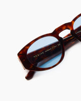 SUNGLASSES-WOMEN-MEN-UNISEX-ONASSIS-TORTOISE-STUDIO-BLUE-DETAIL