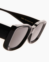 SUNGLASSES-WOMEN-MEN-UNISEX-TALIA-BLACK-DETAIL