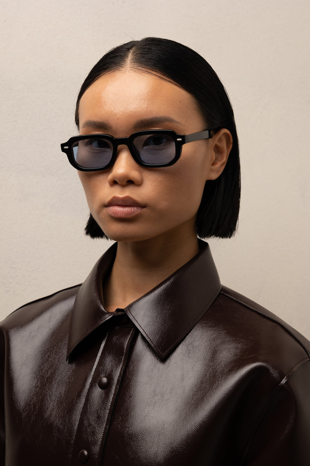 women_photo |BLACK CUSTOM LENSES-BLUE JEAN 