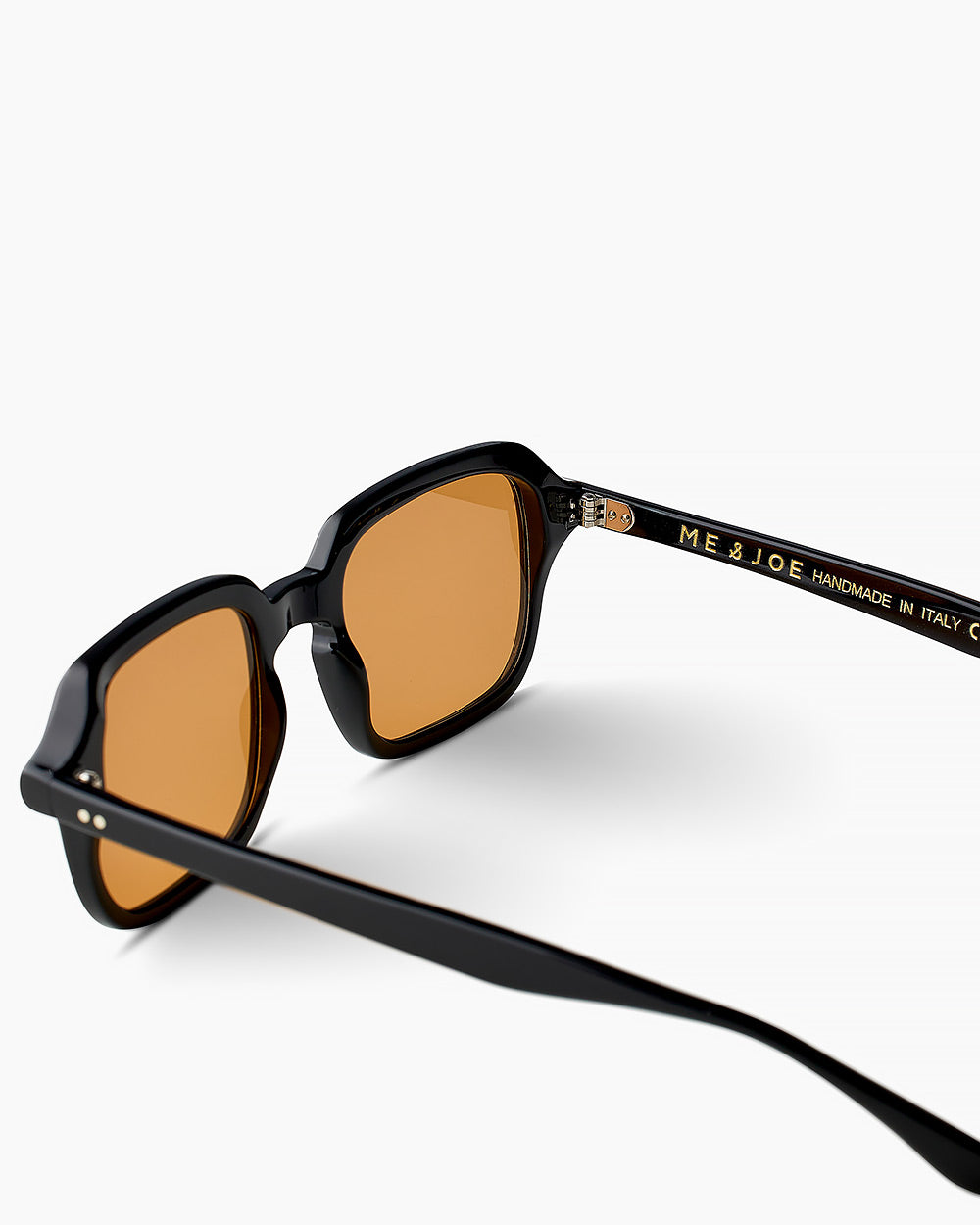 ME & JOE Duke black sunglasses