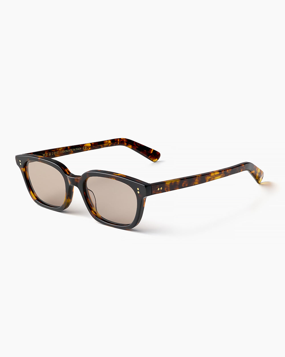 ME & JOE Alba spiced tortoise sunglasses with light brown lenses – front three-quarter view