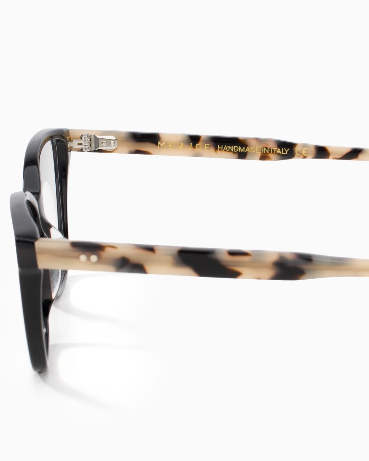 ME & JOE Amelie black stracciatella tortoise optical glasses -temple and logo detail