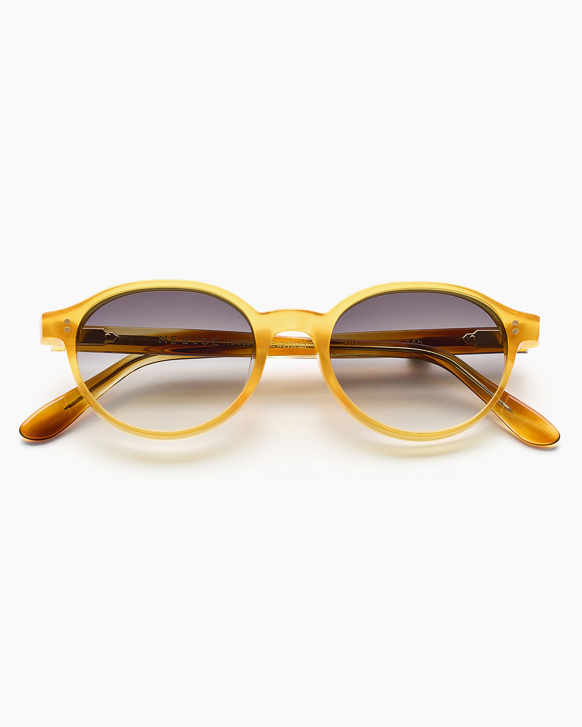 ME & JOE Bowie honey sunglasses with black degrade lenses – front view