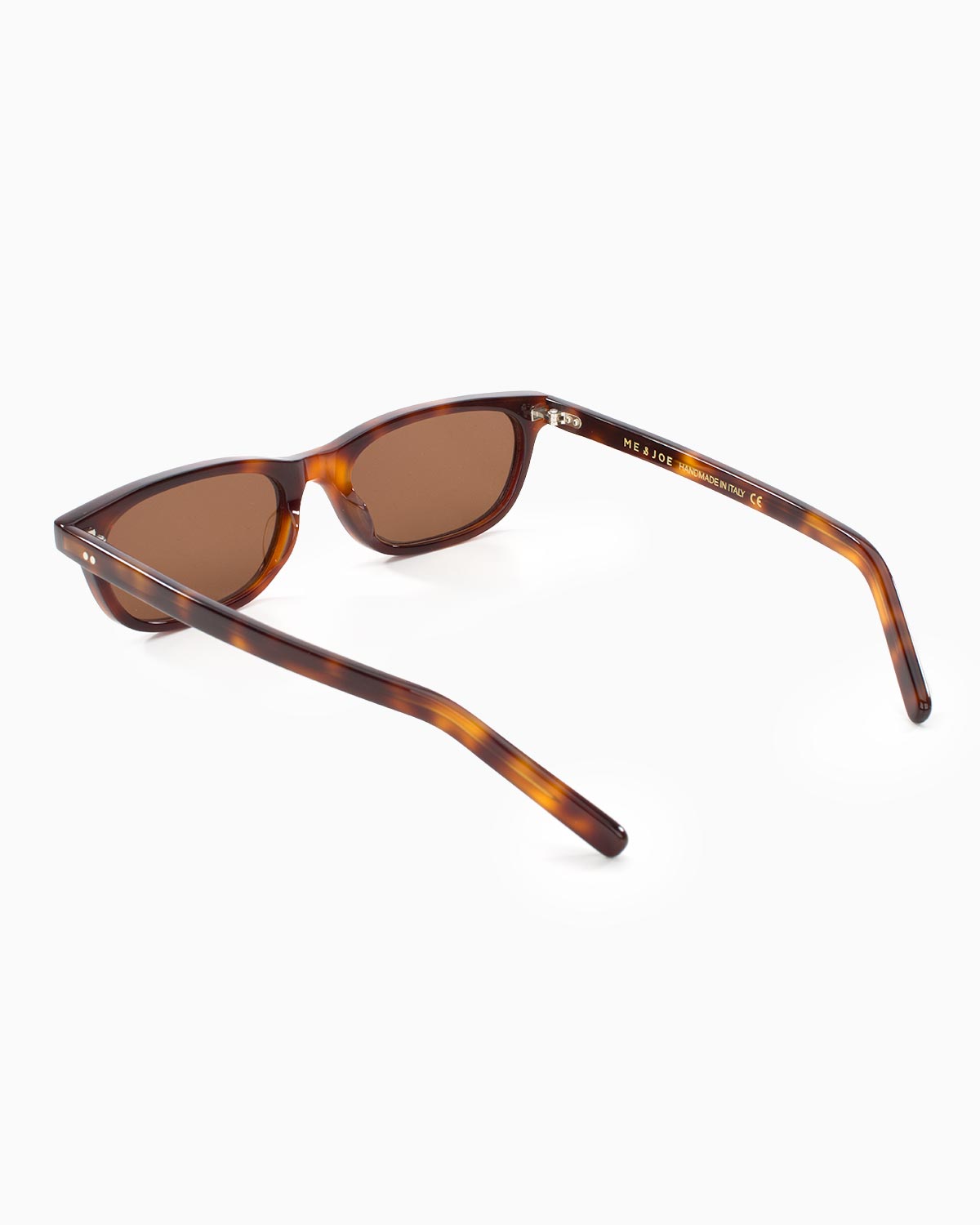ME & JOE Darya tortoise sunglasses – rear three-quarter view