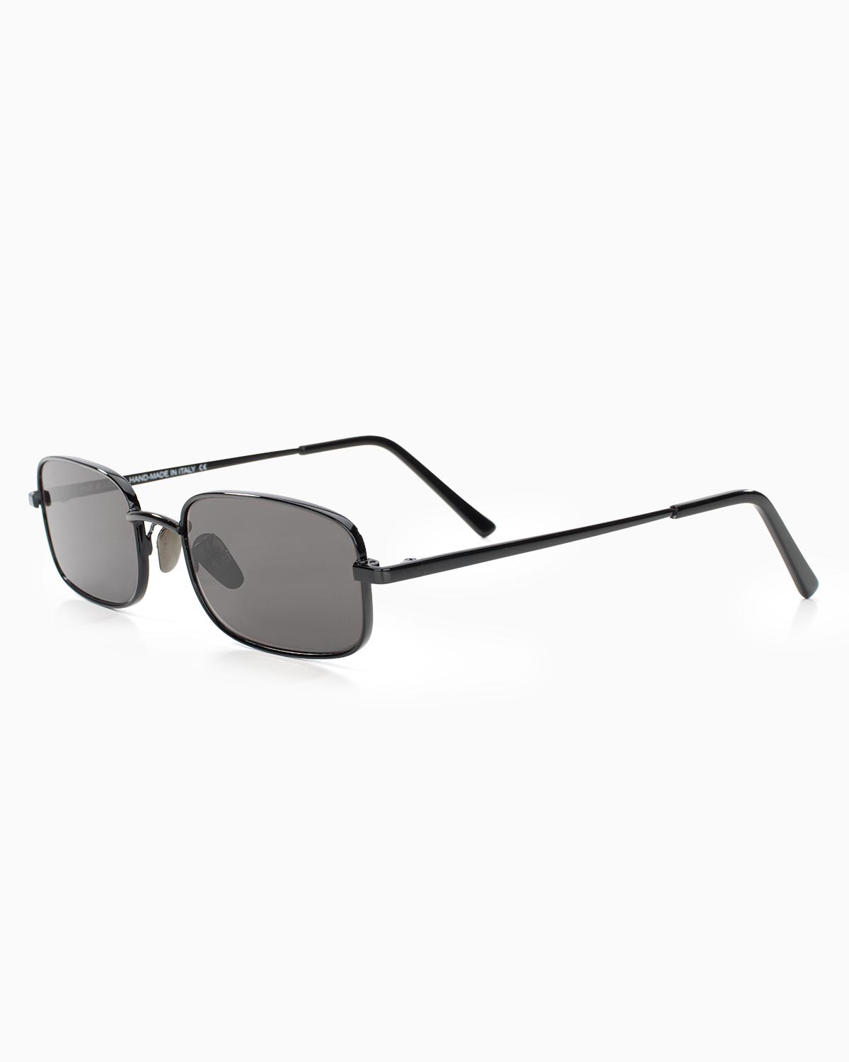 ME & JOE Luca Black sunglasses – front three-quarter view