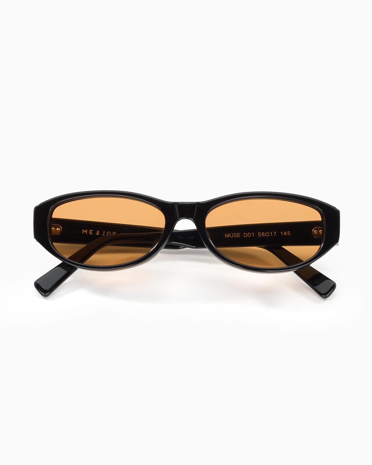 ME & JOE Muse black sunglasses with orange lenses – front view