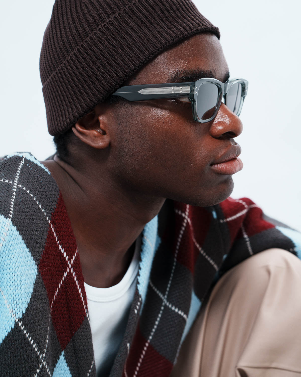 Man wearing ME & JOE Nolan grey sunglasses –lifestyle view