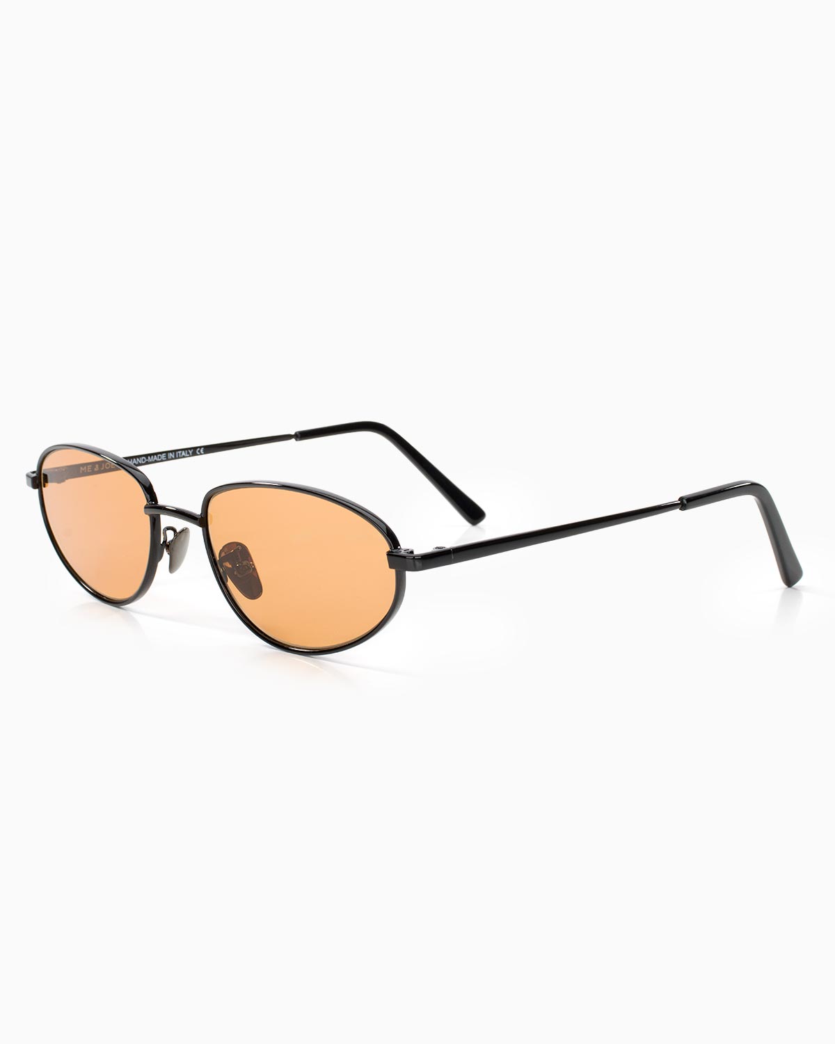 ME & JOE Noma Black sunglasses with orange lenses – front three-quarter view