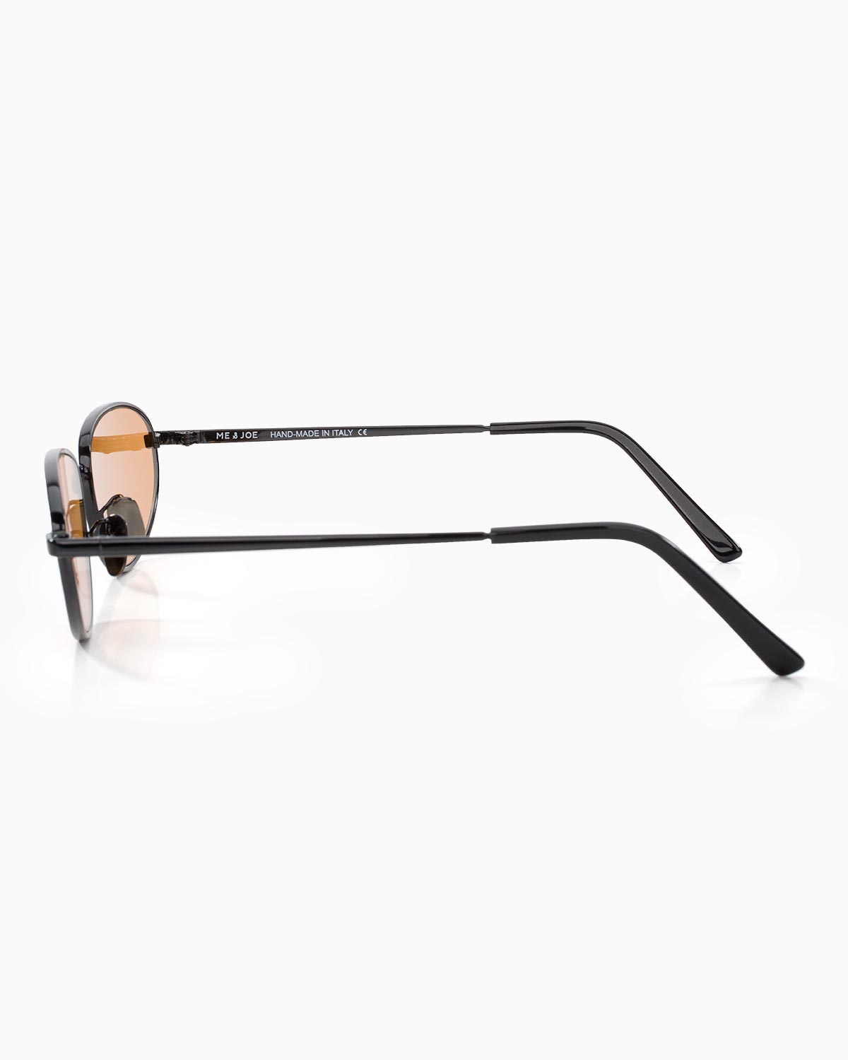 ME & JOE Noma Black sunglasses with orange lenses – side view