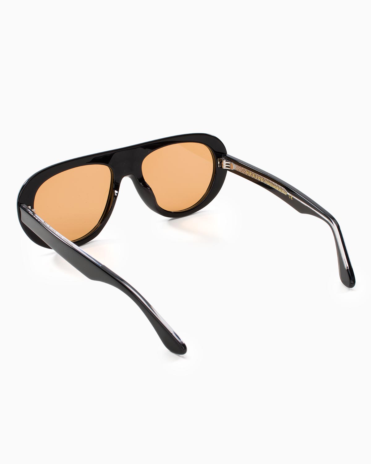 ME & JOE Riviera black sunglasses with orange lenses – three-quarter view