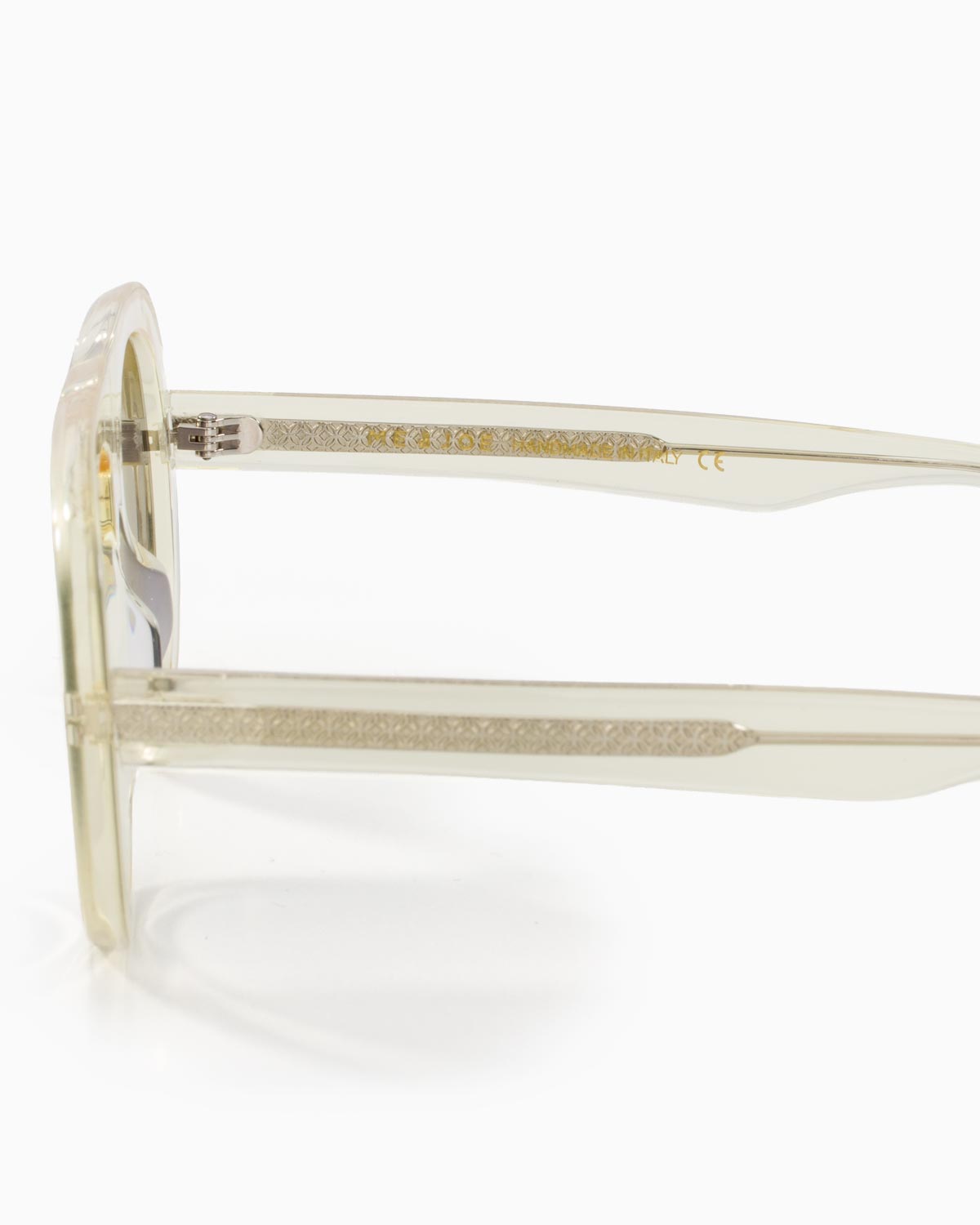 ME & JOE Riviera Champagne sunglasses with grey gradient lenses – temple and logo detail