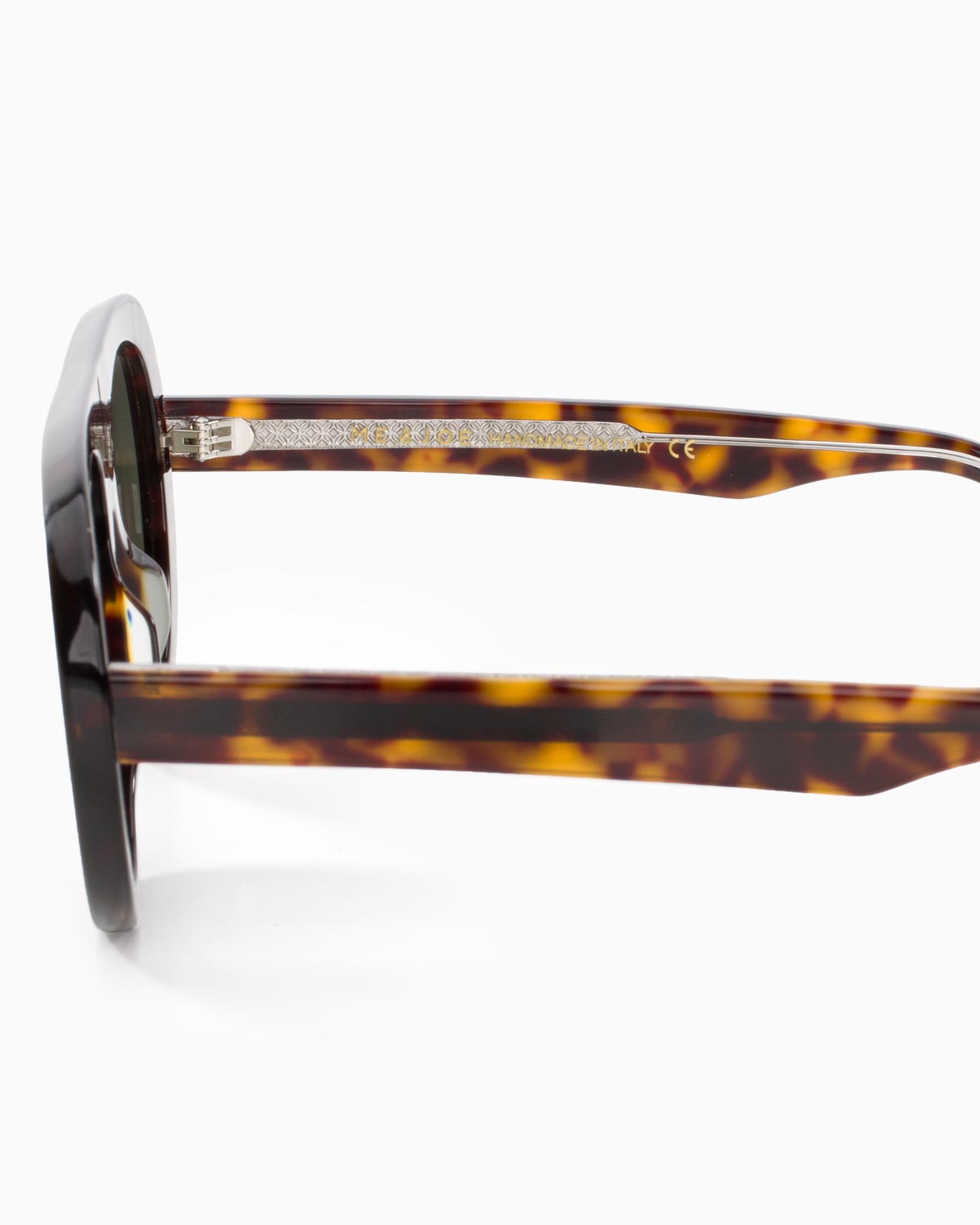 ME & JOE Riviera tortoise sunglasses-side view
