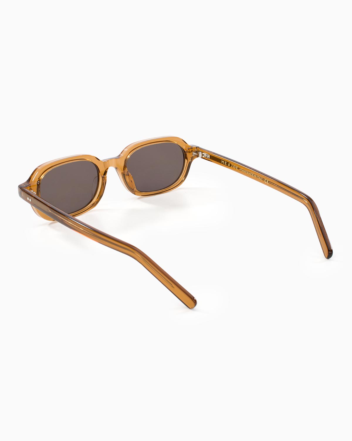 ME & JOE Roma light brown sunglasses – three -quarter view