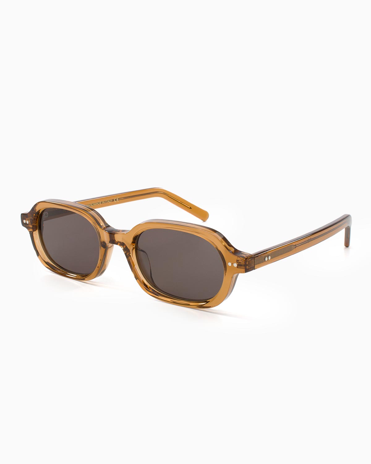 ME & JOE Roma light brown sunglasses – three -quarter view