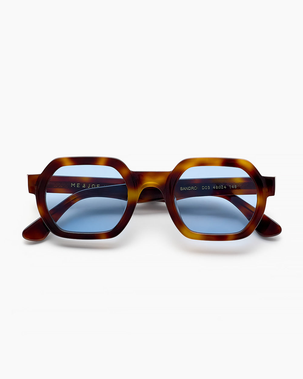 ME & JOE Sandro classic tortoise sunglasses with blue lenses  – front view