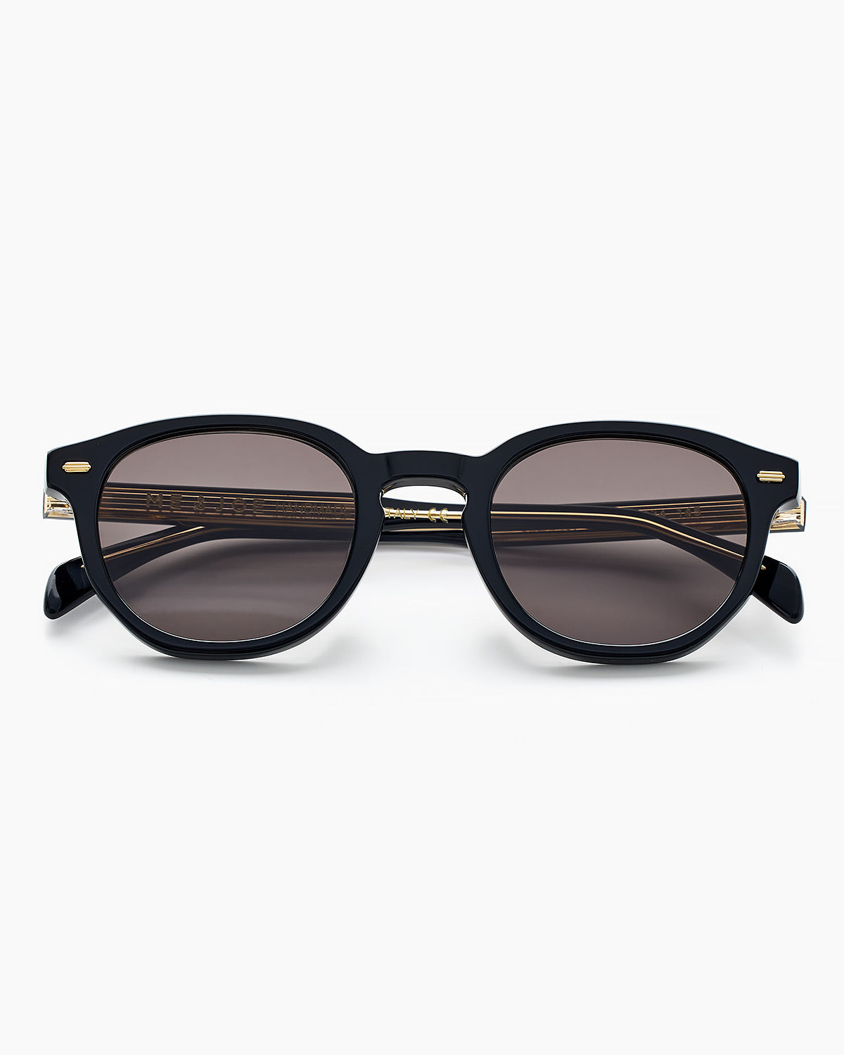 ME & JOE Vincent black sunglasses – front view