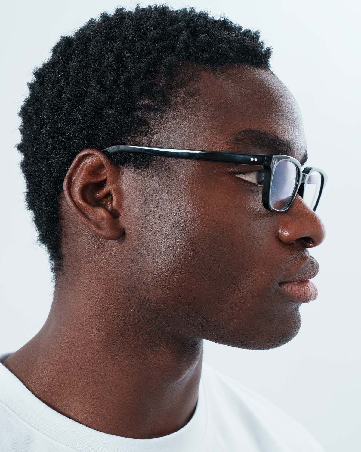 ME & JOE Alba black optical glasses – three-quarter view